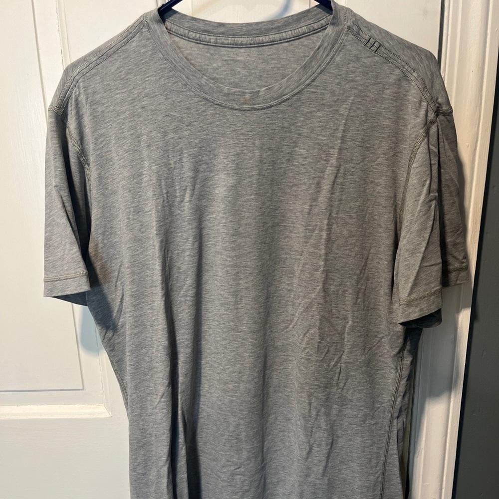Lululemon - Grey T Shirt